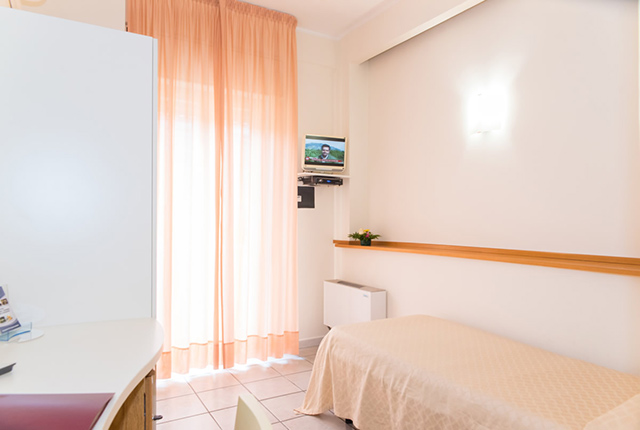 Camere vista laterla interna - Hotel Tirreno - Sapri - Costa del Cilento