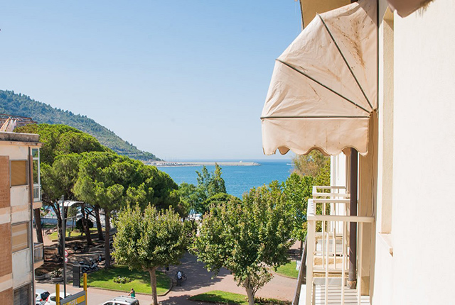 Camere vista laterla interna - Hotel Tirreno - Sapri - Costa del Cilento